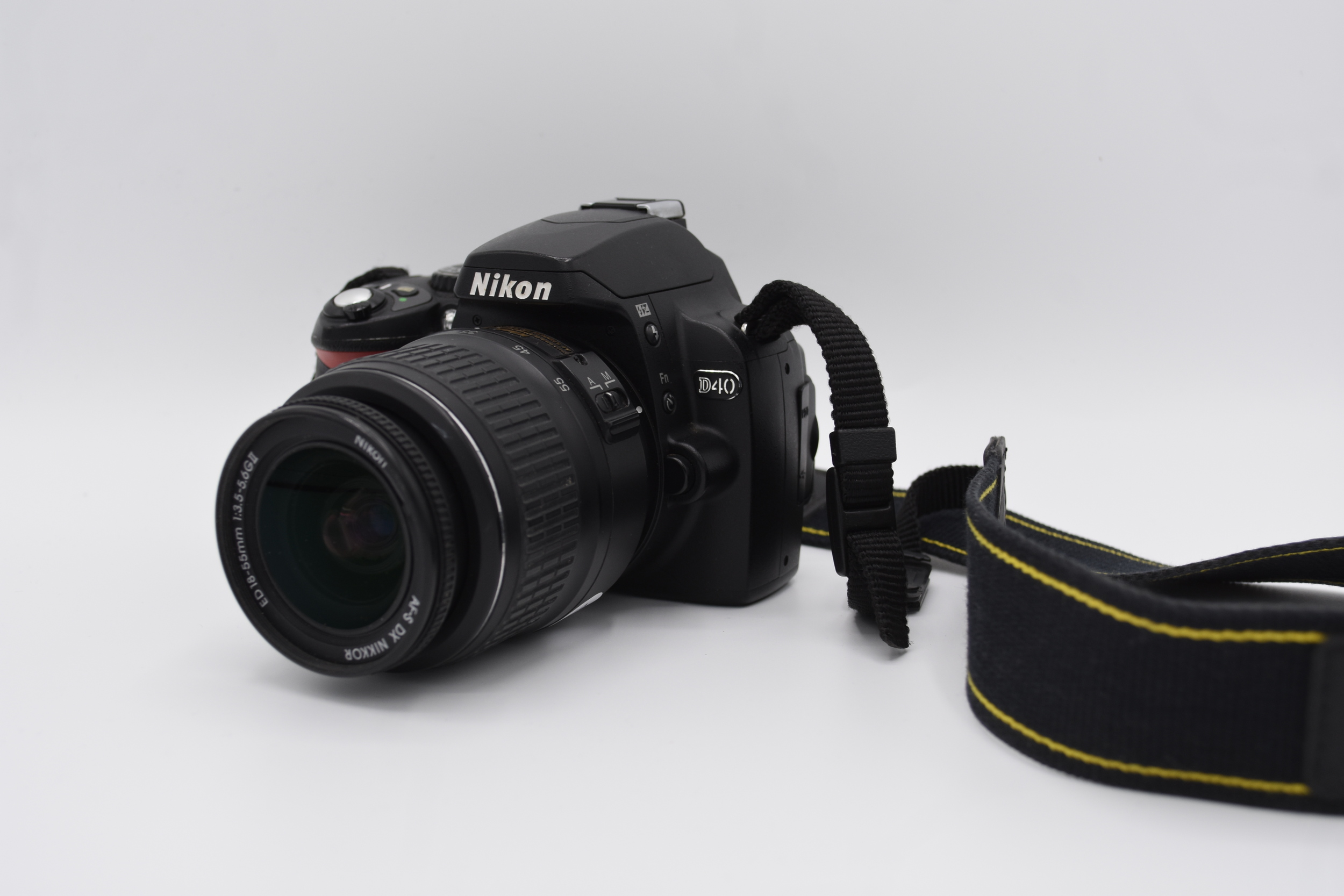 Nikon D40