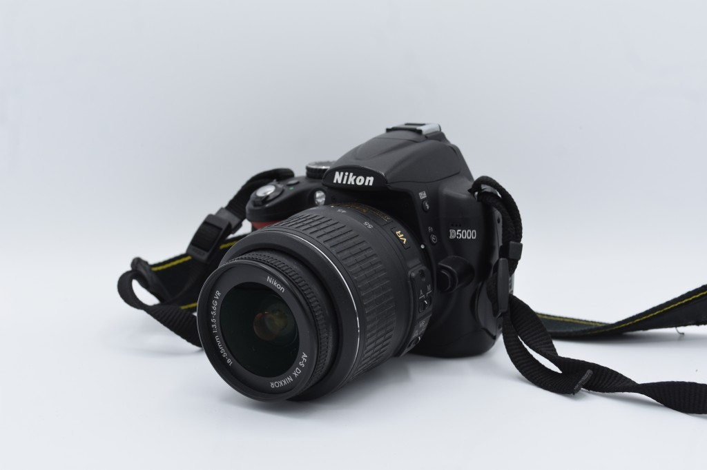 Nikon D5000
